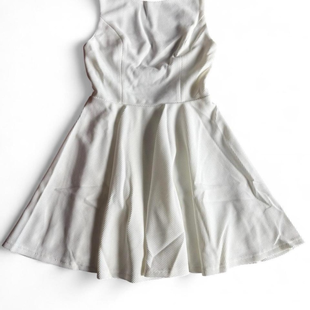 NWT Lulu's White Mini Dress size Medium